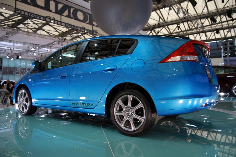  Honda Insight 2010 года  (фото 77 из 84)